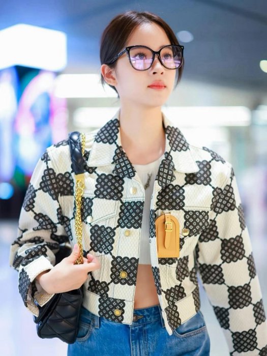 翡翠王.一元起標 全新 Louis Vuitton LV  黑框防藍光 眼鏡 標多少賣多少  保真假貨包退