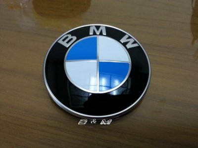 (B&M 原廠精品）德訂 BMW 正原廠圓型標誌 前標 引擎蓋標誌 廠徽 F30 F20 F22 F32 F34 E87 現貨