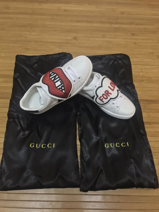 GUCCI Ace sneaker with removable patches Blind For Love 小白鞋