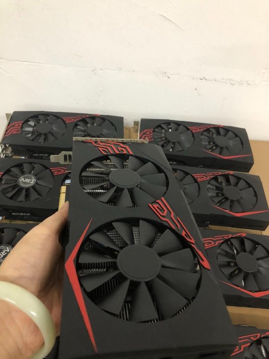 【三和電腦配件店】華碩P106-100 6g版的！新鮮到貨！成色好，電容干凈漂亮！對標GTX1060，清完灰了！成色嘎嘎好！不是翻新卡，擋