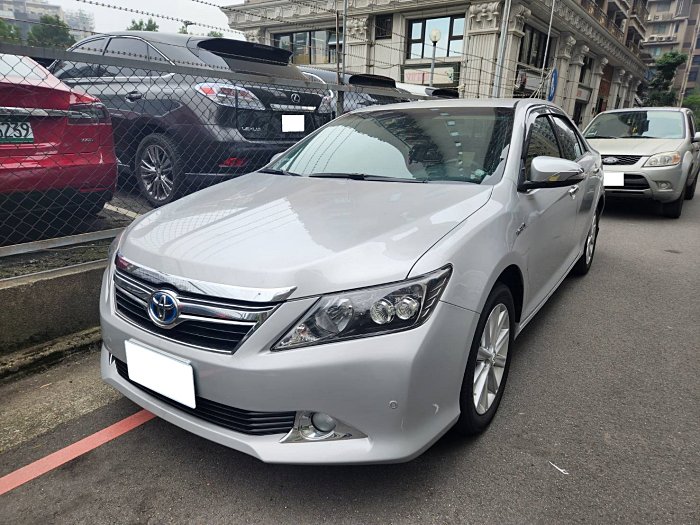 2014年CAMRY 油電 低里程 省油大型房車 已換電池 推推