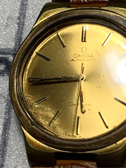 歐米茄 老海馬 Omega 天文台全原裝 準度佳，防水1020機芯早期 稀有已絕版二手非全新也許有些許使用痕跡如照片所呈現
