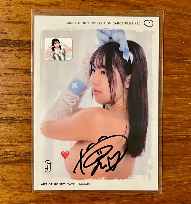 【AV】2026 Juicy Honey Plus 30 護士系列【濱邊彌生、miru、神木麗、天神羽衣】濱邊彌生 藝術簽 Art 大頭貼 1/1 限量30張