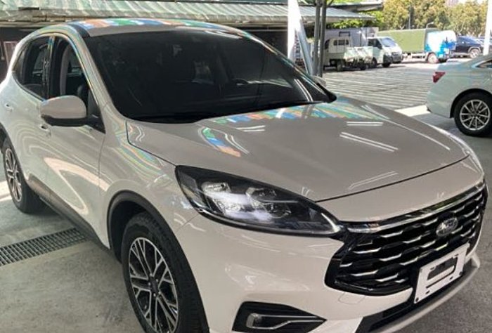 FORD KUGA  2021年 跑9萬公里 2.0L