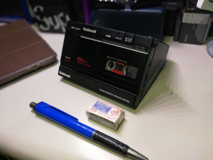 ブランド: National - モデル名: RN-Z36 古早夢幻逸品National RN-Z36日本製迷你錄放音隨身聽含擴音基座內有