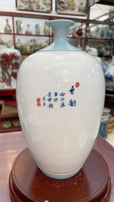 景德鎮青花五彩花瓶，涂玉平老師力作《春韻》，純手工繪製，發色純正