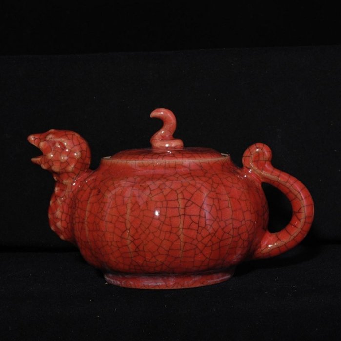 骨董収蔵・宋・汝瓷・紅釉・嵌銅・金鍍・荷花紋・渣斗瓶』・