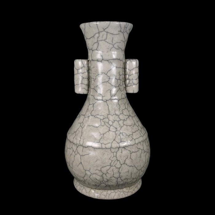 宋時代 哥窯 貫耳瓶 双耳花瓶 珍品 陶芸　骨董品 博古珍藏》宋．哥窯米黃釉貫耳瓶．早期收藏．老件花瓶瓷器