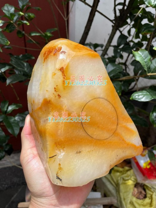 2.8公斤福利黃龍玉雞油黃原石明料,保真天然原礦,全明料,可以 2.8公斤福利黃龍玉雞油黃原石明料,保真天然原礦,全明料,可以