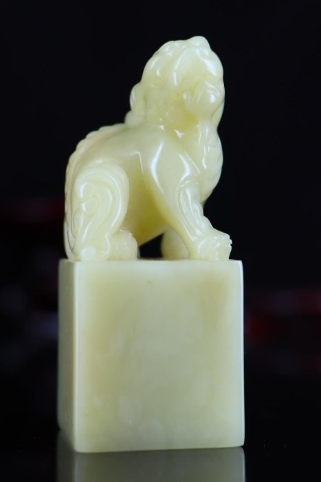 老礦壽山22號礦芙蓉石【題材】古獸【規格】36-36-87 印石原石收藏