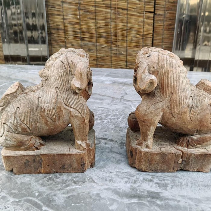 嚴選清代木製獅子雕像長寬高13.5x8x16.8 老木頭手工雕琢獅子擺設收藏品