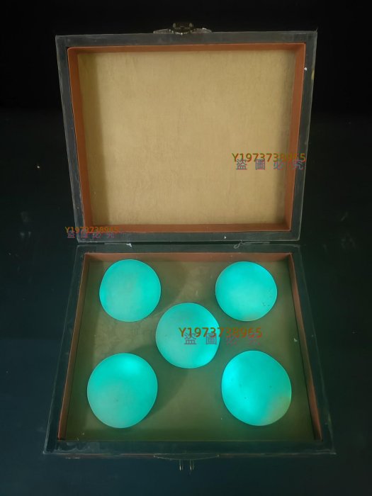 中国美術品・骨董品　天然石夜明珠・極美品絶品・風水置物・ 擺件・古賞物 珍品罕見清代宮廷御藏極品夜明珠夜光石原石球保存完好配老漆器盒直