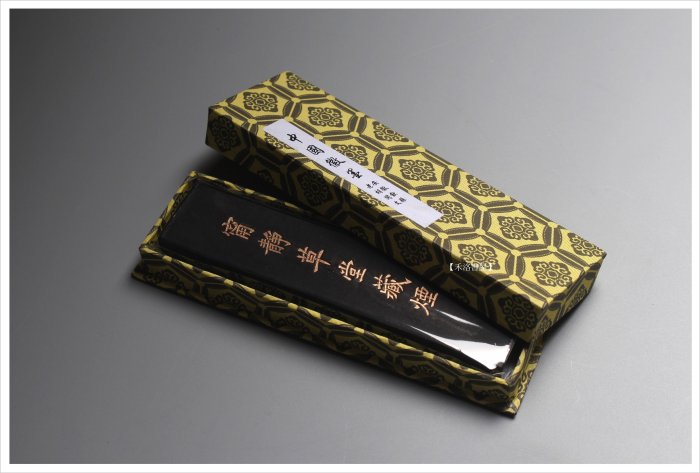禾洛書屋】老胡開文墨廠甯靜草堂藏煙墨條〈2兩/62g〉淨煙墨錠/徽墨
