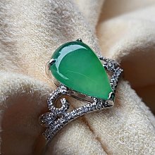 《愛買出清.一元起標無底價》緬甸A貨天然翡翠~18K金750鑽石鑲嵌~冰玻種~陽綠~翡翠造型鑽戒~無底價