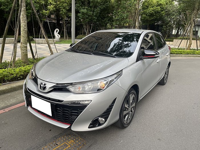 婷車庫 2016 YARIS S版 小車好開不晃 即刻擁有它