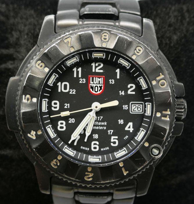 (小蔡二手挖寶網) 瑞士製 Luminox 雷明時 F-117 夜鷹系列 大表面 45mm黑色不鏽鋼錶帶 石英錶 有行走 商品如圖 1元起標 無底價