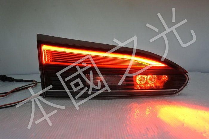oo本國之光oo 全新 豐田 COROLLA CROSS CC 原廠型LED 光條 倒車燈 內側 尾燈 空件 駕駛邊一顆