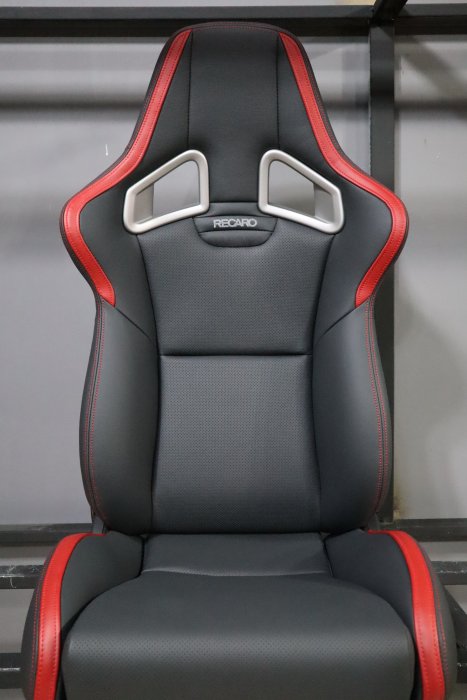 全新進口RECARO SPX AVANT LL211牛皮椅面/卡夢椅背/電動椅背調整最高階可調賽車椅 | Yahoo拍賣