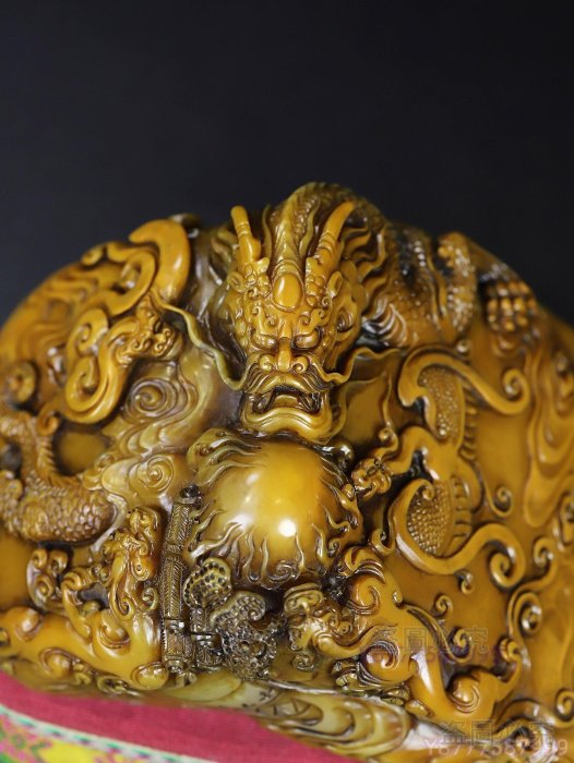 可議價舊藏珍品布盒裝純手工雕刻壽山石印章《群龍獻瑞》名人雕刻雕工