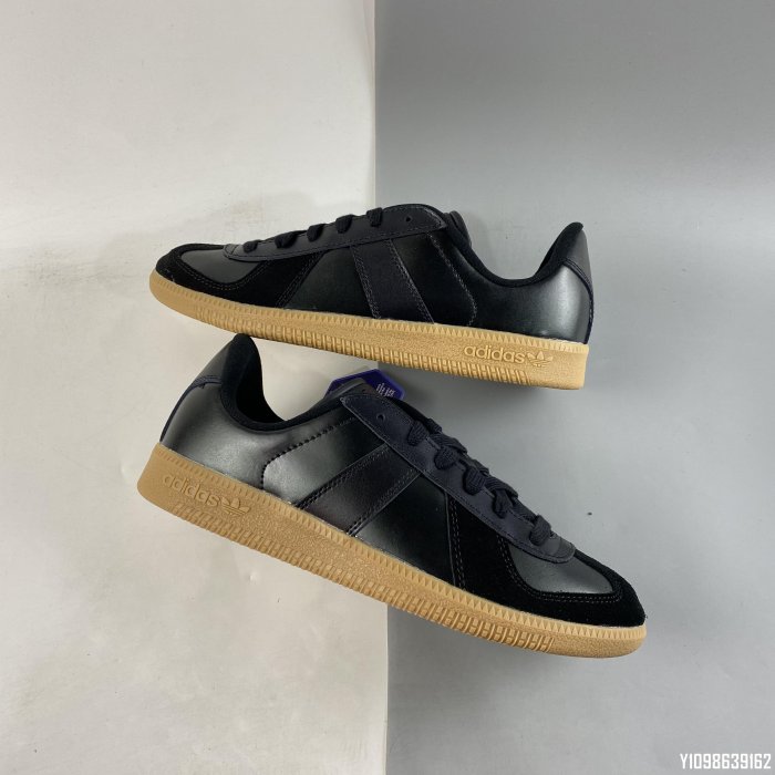 adidas gazelle silver green womens adidas BW Army BZ0580 (Leather) - Black