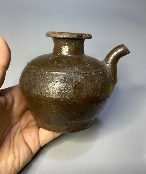 清代茶葉末釉水注，工藝精湛適合收藏古董瓷器清朝古董瓷器清朝瓷器茶葉