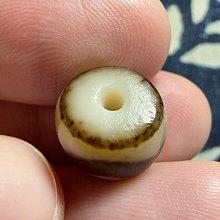 嚴選臺灣手工虎牙天珠，孔徑11.5mm直徑配適精工打磨，適合收藏孔道2mm