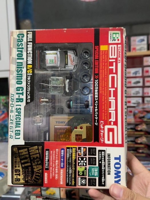 TAKARA TOMY多美卡Bit CharG迷你遙控車 Castrol Nismo GTR特別版 2001年 零部件齊全 成色完美 儲備能量遙控車