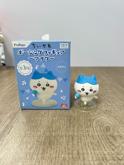 嚴選日版FuRyu Chiikawa吉伊卡哇扭蛋，唱鳴功能惟妙惟肖 小拆擺入盒保存佳 當代收藏熱點 吉伊卡哇 吱聲 扭蛋機械人