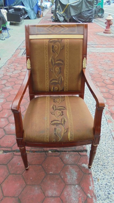 【全省2手貨 崇德旗艦館】二手家具☆ 歐風古典房間椅 洽談桌椅 會客椅 休閒桌椅 餐桌椅 台中二手家具買賣回收