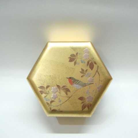 日本金箔漆器~箔一六角小箱HAKUICHI洋金箔漆盒~金色小物箱((六角形花見