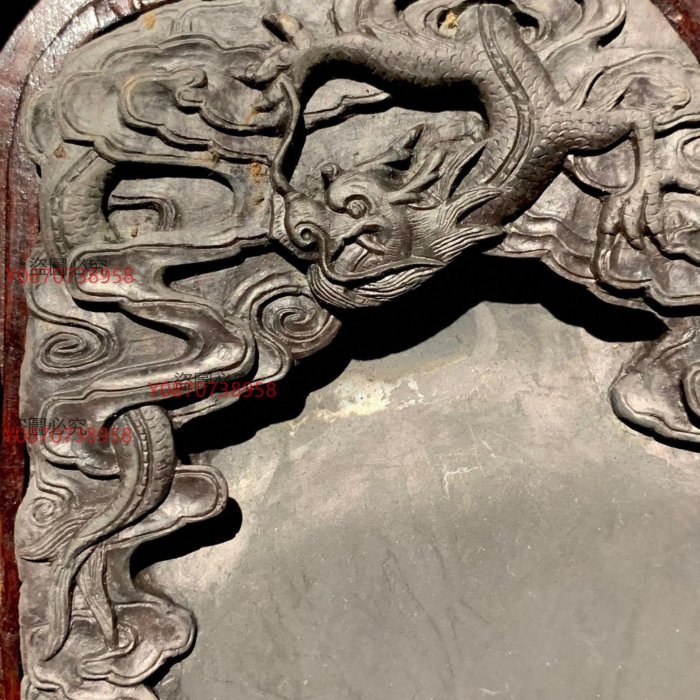 七八十年代，端溪名硯，老宋坑紫端，手工雕刻，龍紋，原裝木盒，木蓋邊
