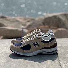 New balance ☆ ML2002R5 ベージュ×ネイビー New Balance 2002R 'Beige Navy Blue' ML2002R5