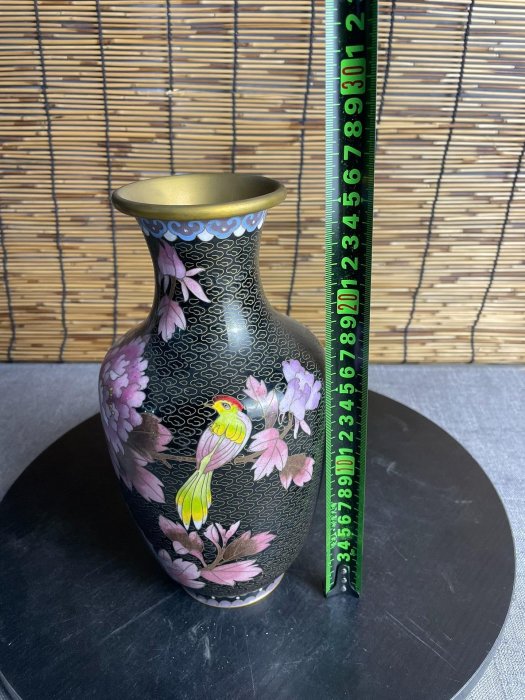 中国，掐丝珐琅，七宝焼，花瓶 黒地に花柄 38cm シノワズリな雰囲気