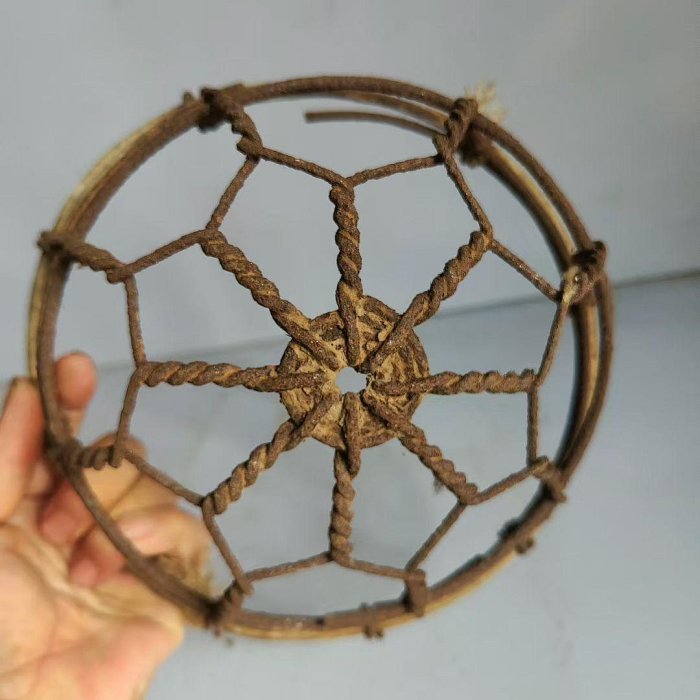 老鐵籠嘴，手工編織工藝精美，品相完好。直徑10厘米左右，包漿自然，有歲月 古玩 老物件 擺件 二手【國玉之鄉】537