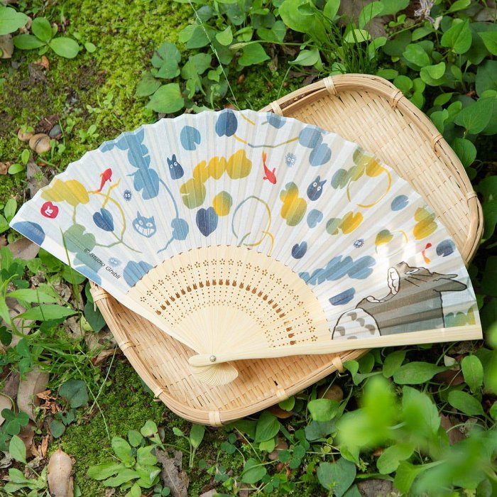 JP購✿ 宮崎駿 吉卜力 龍貓 金魚水波紋 天然竹 和風摺扇 扇子 舞蹈扇 4990593549283
