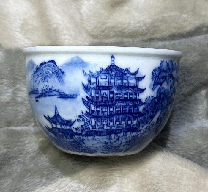 嚴選手繪青花山水圖案樓閣造型缸 磁器 陶器 染付 陶器 染付 嚴選手繪