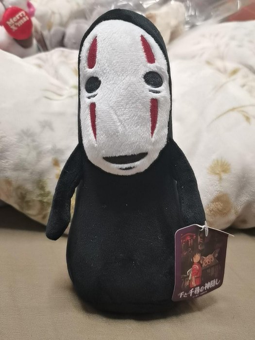 宮崎駿《千與千尋》無臉男雕像，內含細緻 PARTICLES, 20cm高，極佳 Condition 瑞典製 千尋故事角色雕塑, 高品質 Sculptur