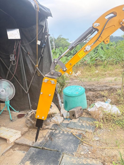 小型挖掘機 挖土機 小乖乖 三缸水冷 柴油引擎 農用小工程