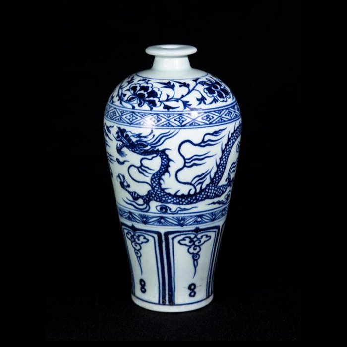 元青花雲竜紋梅瓶 賞物観賞瓶 現代工芸品 陶磁器 装飾品 花瓶 花器 博古珍藏》元．青花雲龍紋梅瓶．早期收藏．老件花瓶瓷器．非琺瑯