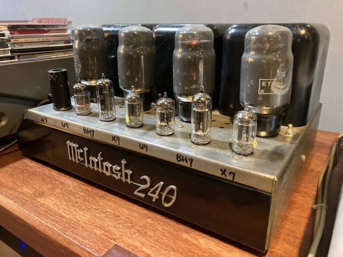MCINTOSH  MC240 真空管綜合/ 後級擴大機