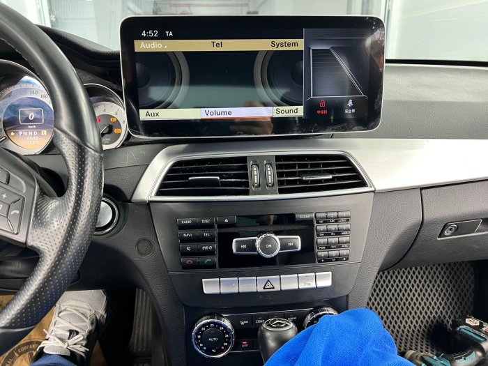 Benz W204 W205 GLC C250 C200 C180 12.3吋Android 安卓版螢幕主機導航USB