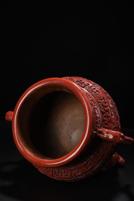 剔紅漆器饕餮紋三足爐高26cm 耳距36cm 口徑19cm重2740克1200421