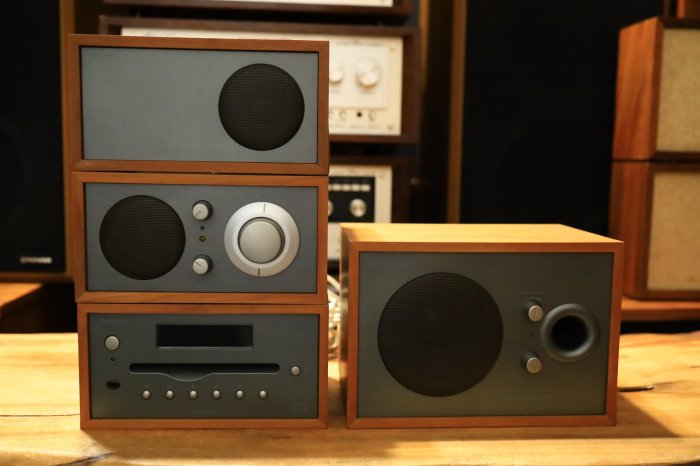 【極美品】Tivoli Audio MODEL TWO 廃盤品 Tivoli Audio チボリオーディオ Model Two