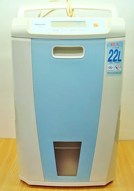 +全機保固1年【小劉二手家電】PANASONIC 節能除濕機,22L大除濕力,F-Y186BW-B型, 故障機也可修理!