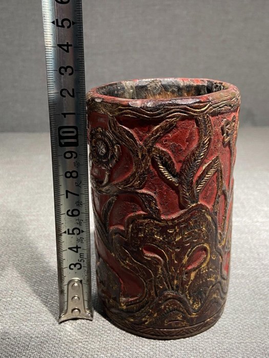 中国古玩　天然木　 唐木瘤木　花梨　黄花梨　筆筒　古物 清代黃花梨大漆筆筒12公分高7.3公分樣式珍稀適合文房裝飾松樹人物紋黃