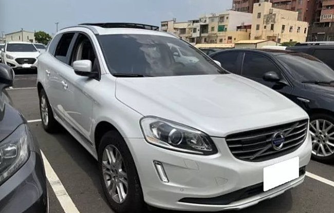 Volvo XC60 2014款 2.0L 白色 ~ 請先來電預約