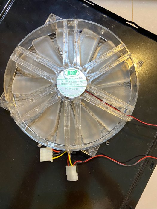 二手 DC BRUSHLESS A22030L12S 桌上電腦型機殼大風扇