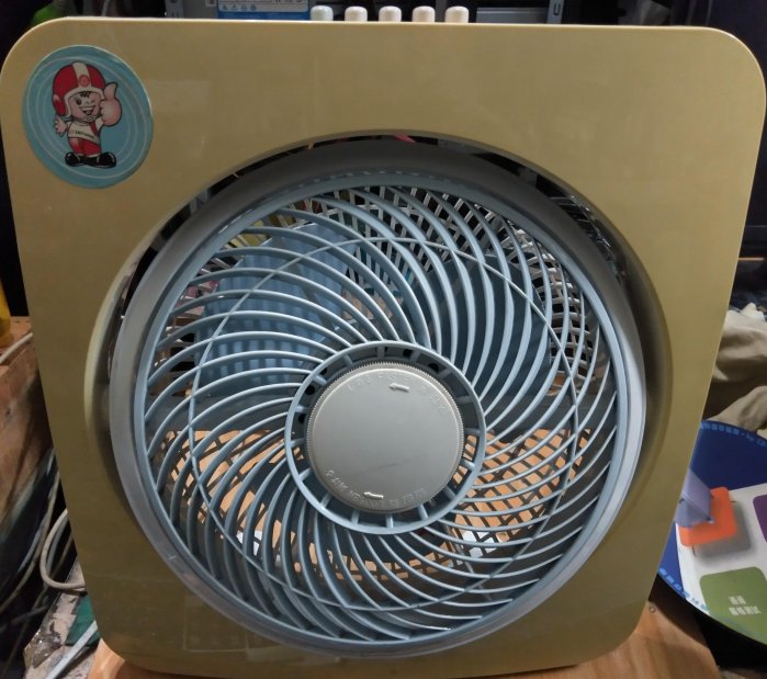 大同10吋箱型扇 TF-B10E 中古二手品,會議室退役下來良品賣 350未稅