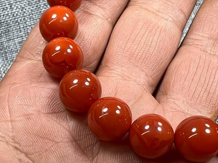 多藝多]四川南紅瑪瑙10.5mm 滿色滿肉顏色豔麗非常漂亮配戴南紅的好處可