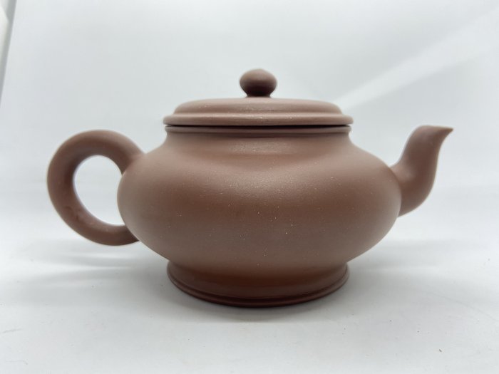 楓香堂= 宜興紫砂紅泥水扁壺顧景舟親侄顧幼之款有證書| Yahoo拍賣